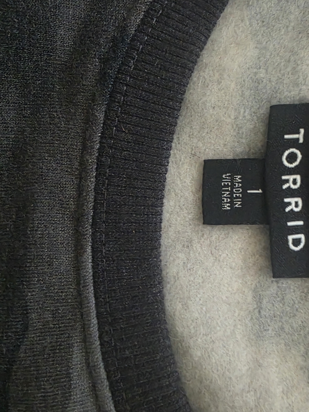 torrid Black Pullover Sweatshirt
